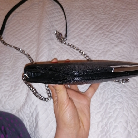 Michael Kors wallet on chain /clutch - Picture 16 of 16